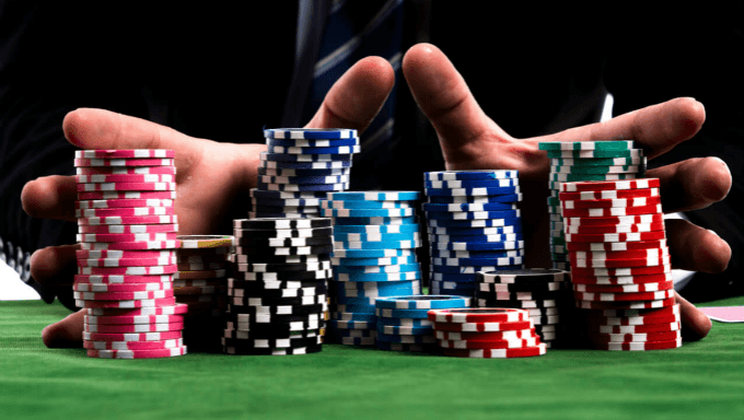 Live Dealer vs. RNG: Which Casino Experience is Better?