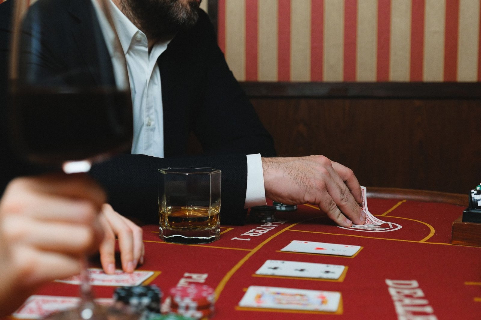 King Johnnie Review: The Ultimate Fast Apple Pay Casino
